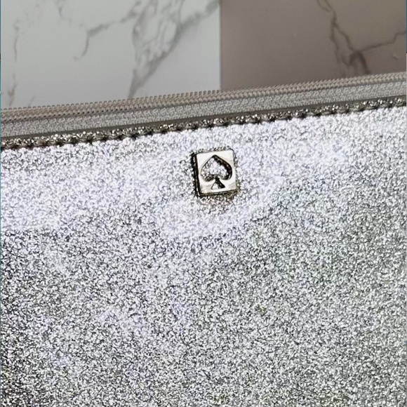 **SOLD** KATE SPADE Mavis Street Gia Pouch Clutch Silver Glitter Bling - Picture 3 of 7
